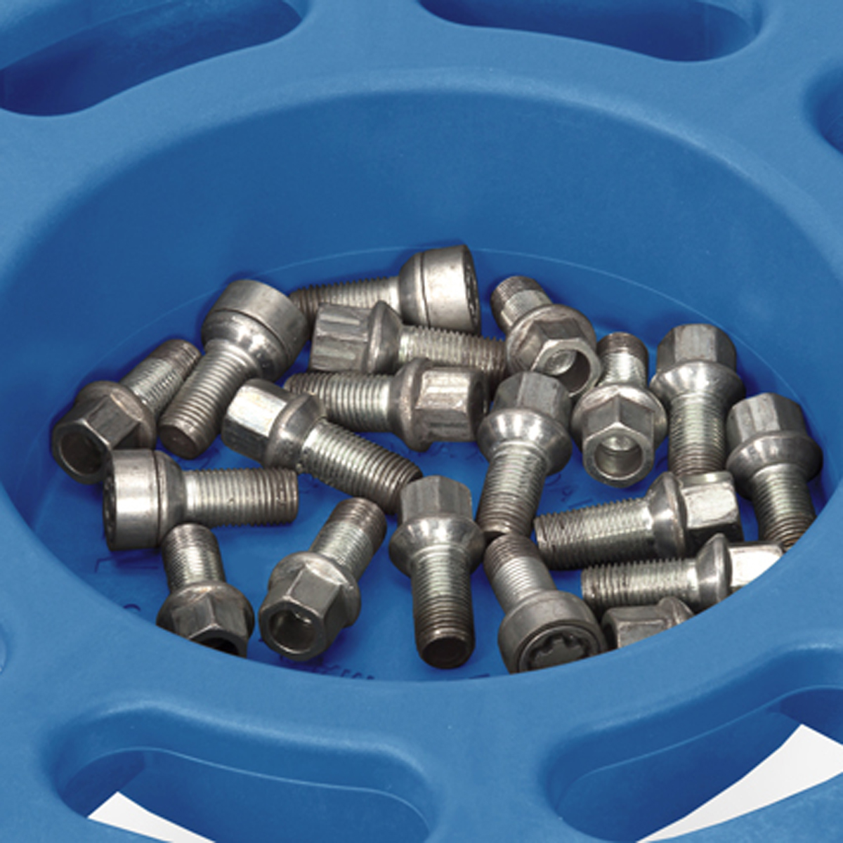 T84546-Reifenroller-Detail-Mulde_w Detail Reinfenroller Kleinteilemudle